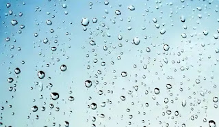 ガラスの水滴